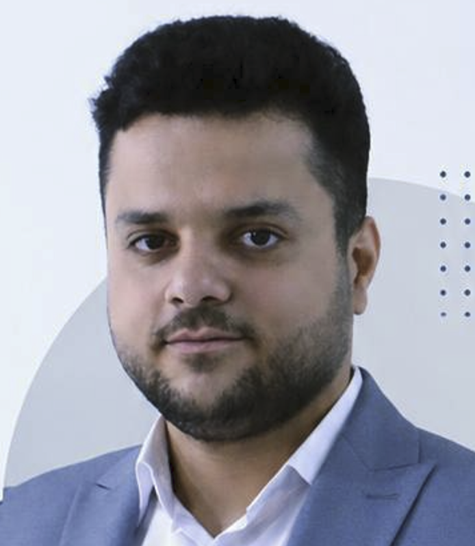 صادق آرمند
